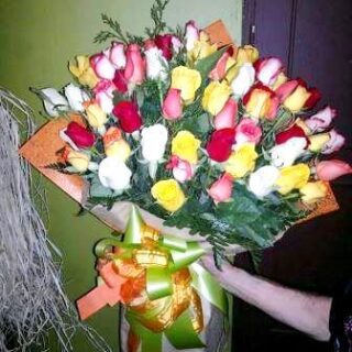 R-05 Ramo de 36 rosas multicolores